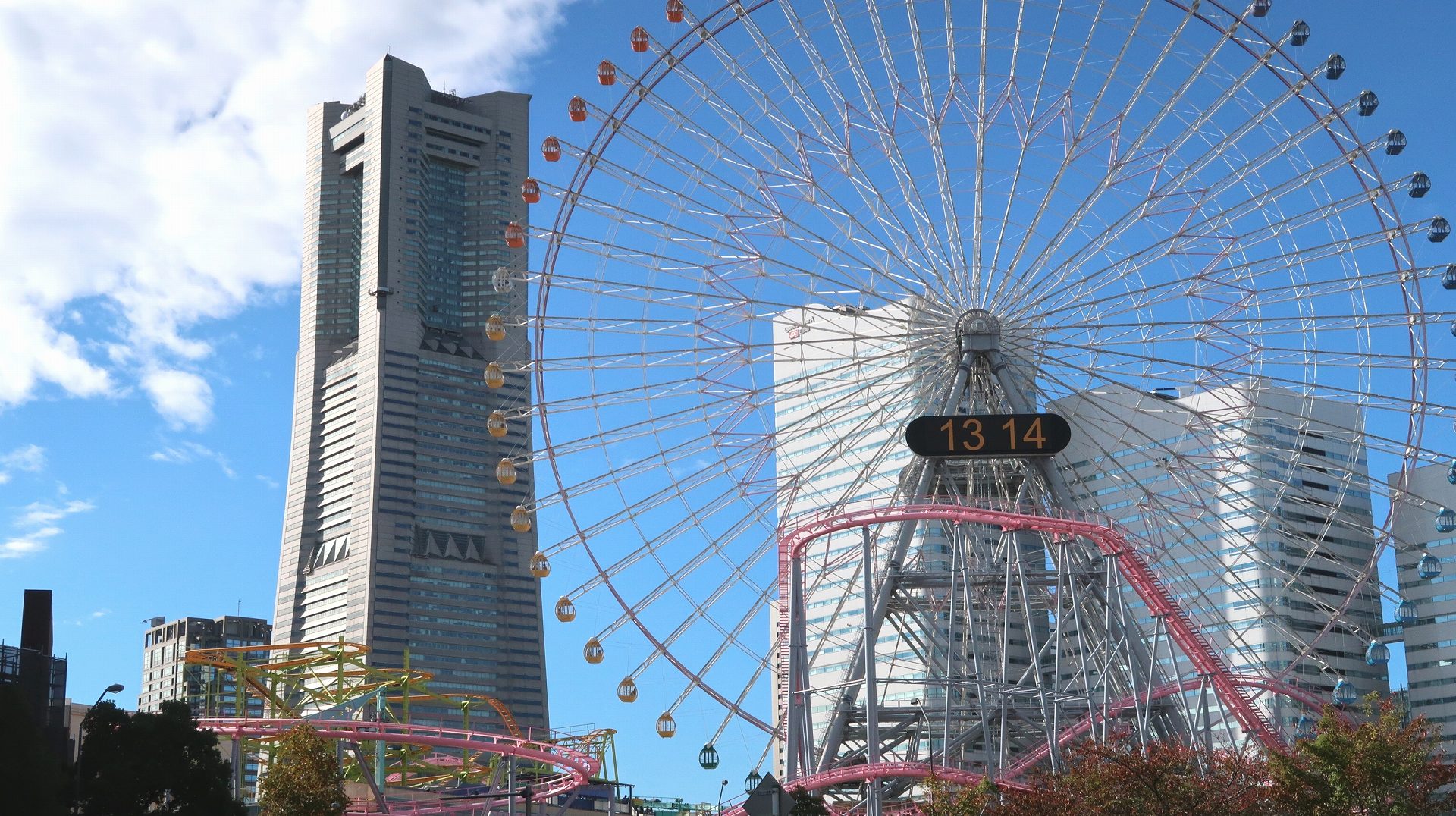 横浜ランドマークタワーの写真